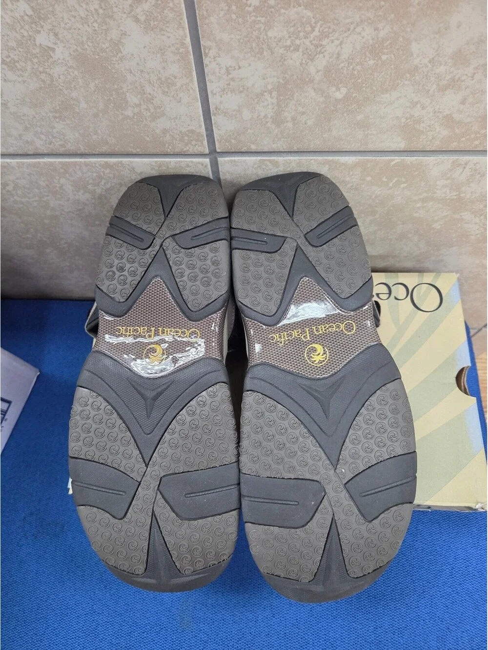 Ocean Pacific Men's Beige and Black Sport Sandals Size 12 NIB